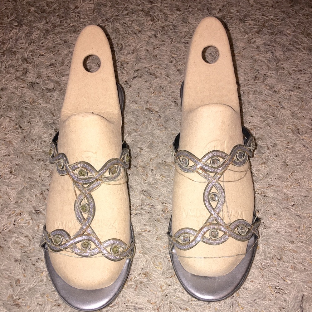 A. Giannetti- Silver Jeweled 2 1/2inch heels